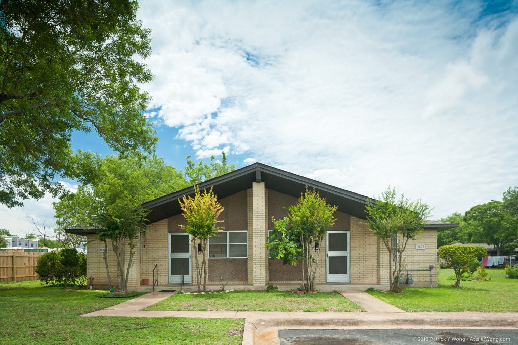 Bouldin Oaks